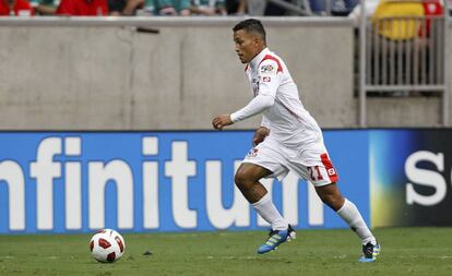 Amilcar Henríquez, en un partido en 2011.