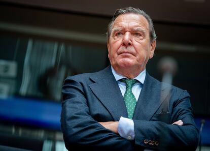 El excanciller alemán Gerhard Schröder esperaba comparecer en una comisión del Bundestag el 1 de julio de 2020.