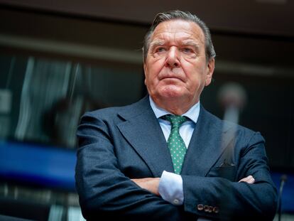 El excanciller alemán Gerhard Schröder esperaba comparecer en una comisión del Bundestag el 1 de julio de 2020.