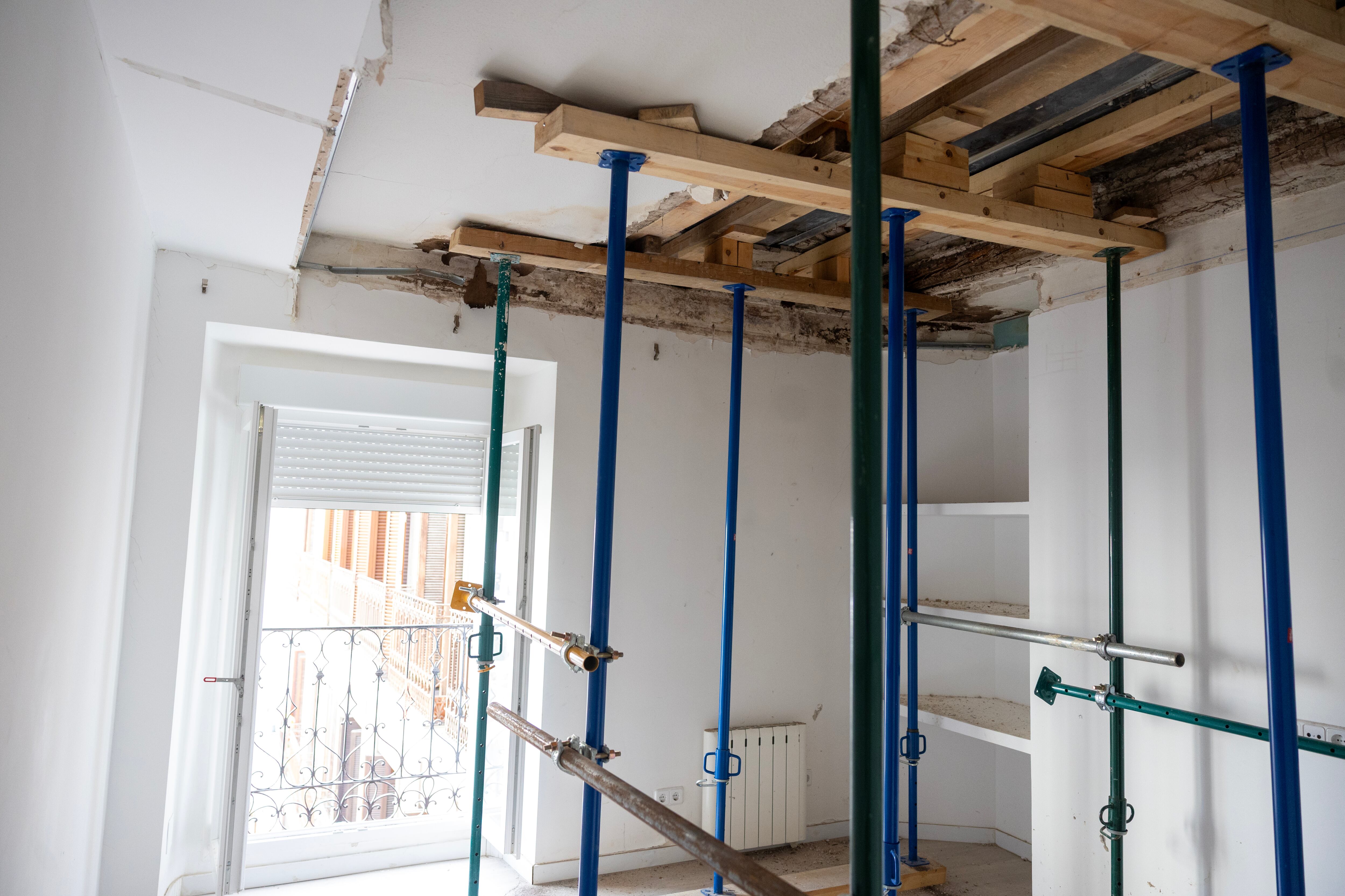 Interior de la vivienda de Jesús Nebreda después del derrumbe.