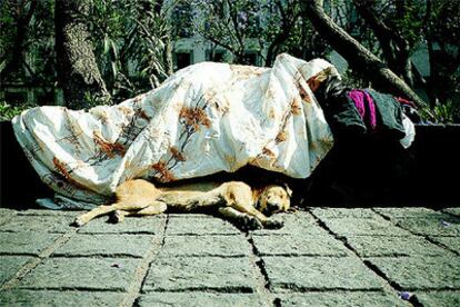 &#39;Plaza de Santa Catarina&#39;, imagen de la serie &#39;Sleepers&#39; (1997-2004), de Francis Alÿs.