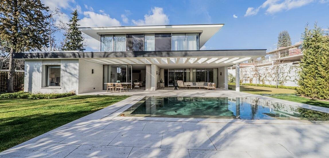 La vivienda de lujo pisa el freno en Madrid
