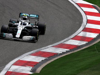 Valtteri Bottas, durante la sesión de clasificación en Shanghai.