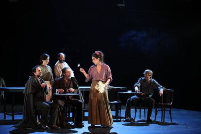 Ensayo de la obra Luces de Bohemia, dirigida por Alfredo Sanzol, en el Teatro María Guerrero.