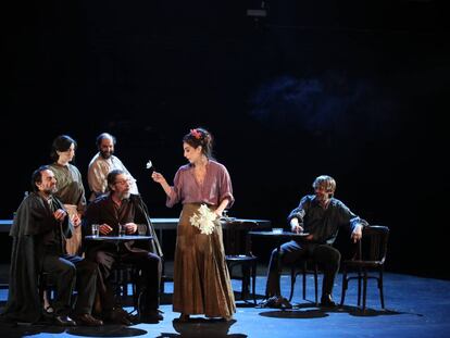 Ensayo de la obra Luces de Bohemia, dirigida por Alfredo Sanzol, en el Teatro María Guerrero. 
 
 