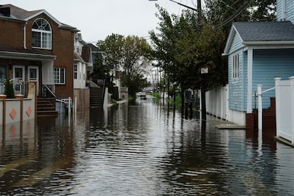 Floodwaters fill the residential street of Rau Court, in the Hamilton Beach neighborhood in the Queens borough of New York City, U.S., September 29, 2023.