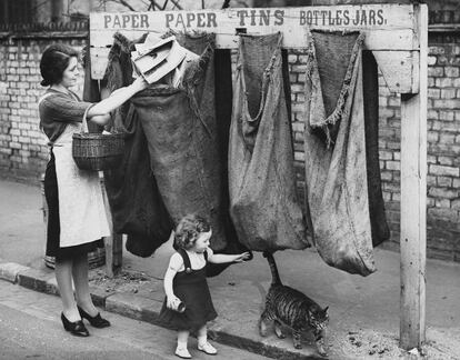 Reciclaje en Londres en 1943