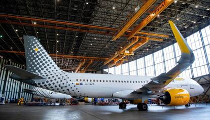 Presentació del nou model Airbus A-320neo de Vueling, al Prat.