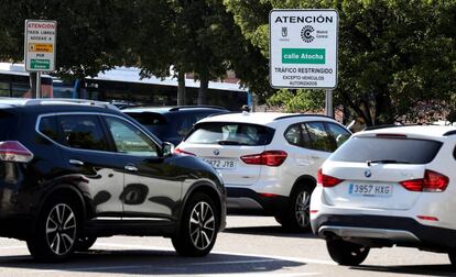 Coches circulando por Madrid Central en septiembre pasado. 