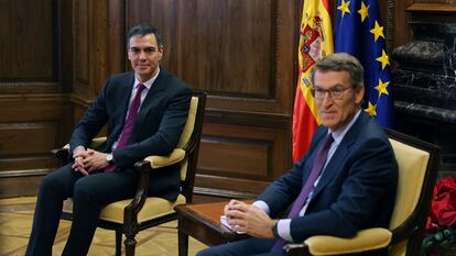 Reunión entre el Presidente del Gobierno, Pedro Sánchez y el lider de la oposición (PP), Alberto Núñez Feijóo, en el Congreso de los Diputados el pasado 22 de diciembre.