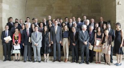 Los galardonados con el Premio Nacional de Cultura con los príncipes de Asturias en el centro.