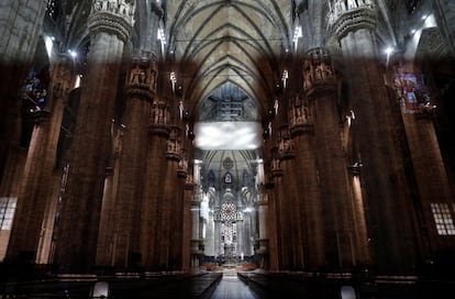 El Duomo de Milán (Italia), sin turistas en su interior. Fotografía tomada el 5 de marzo.