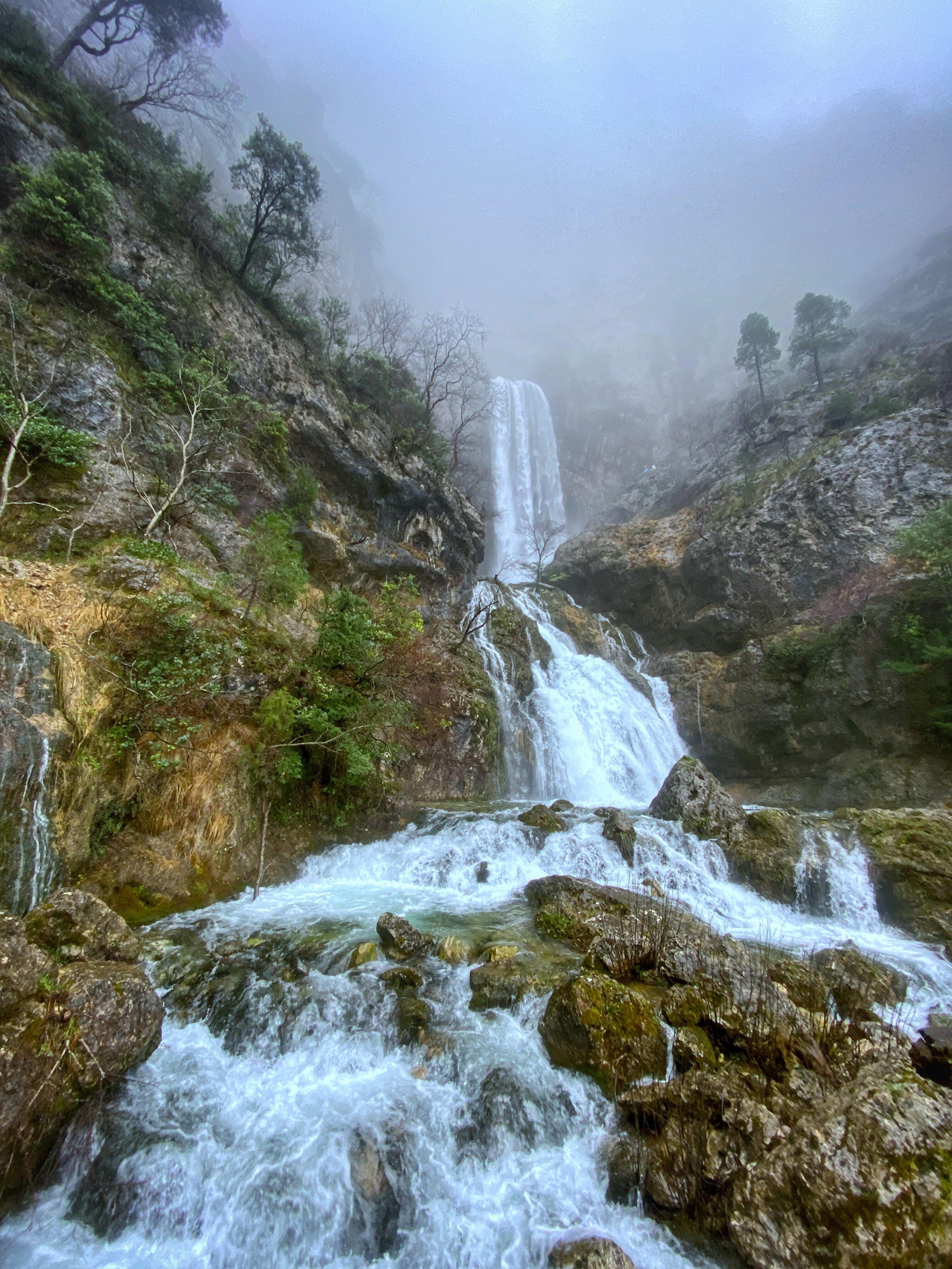 Cascadas en Los Chorros del río Mundo, en el parque natural de Los Calares, cerca del pueblo de Riópar (Albacete).