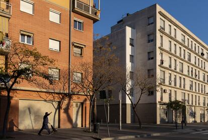 Edificios del barrio del Baró de Viver, el que sale peor parado en calidad urbanística de Barcelona en la herramienta digital creada por la consultora Aretian.