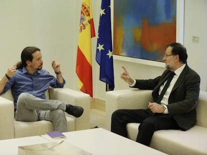 Mariano Rajoy, presidente del Gobierno, reunido con Pablo Iglesias, l&iacute;der de Podemos.