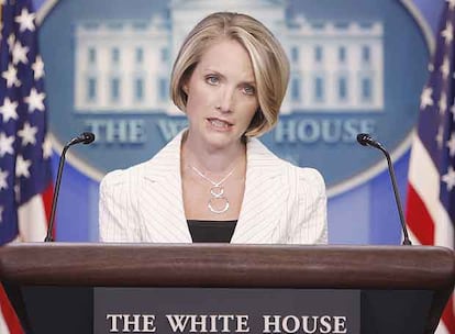 La secretaria de prensa de la Casa Blanca, Dana Perino, durante su comparecencia ayer ante los periodistas.