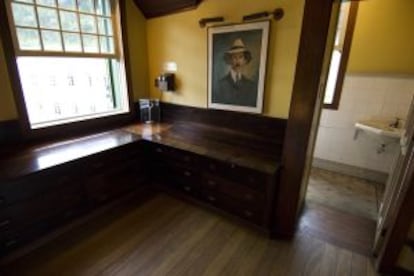 Interior de la casa-museo de Santos Dumont, en Petrópolis (Brasil).