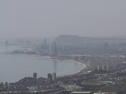 Pollution hanging over Barcelona and Badalona last week.
