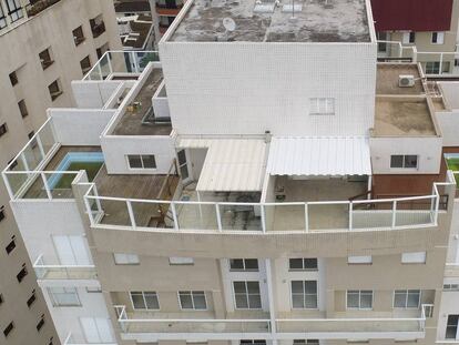 Vista del apartamento atribuido a Lula, junto a la playa de Guaruj&aacute;, en S&atilde;o Paulo