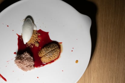 El postre de Hannibal del cocinero Javi Estévez, chef del restaurante La Tasquería de Madrid.