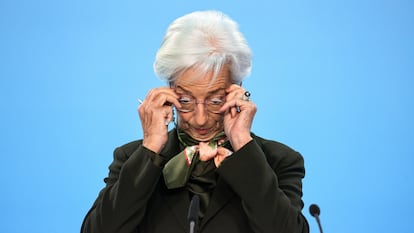 -FOTODELDÍA- FRÁNCFORT DEL MENO (ALEMANIA), 02/02/2023.- La presidenta del Banco Central Europeo, Christine Lagarde durante la rueda de prensa posterior a la reunión del Consejo de Gobierno del BCE de este jueves en Francfort del Meno (Alemania). EFE/ Friedemann Vogel
