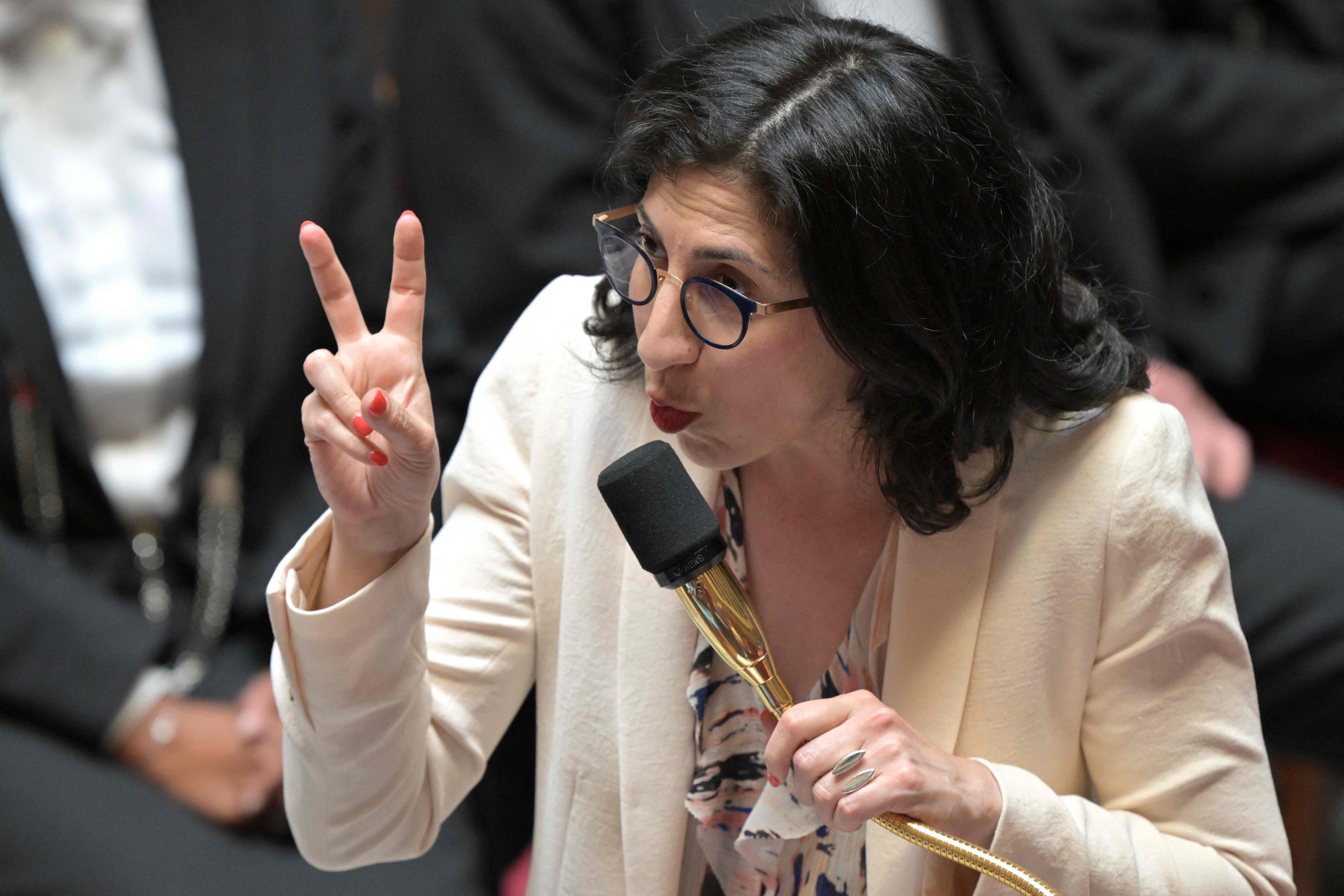 La ministra francesa de Cultura, Rima Abdul-Malak, en una sesión en la Asamblea Nacional, el 30 de mayo.