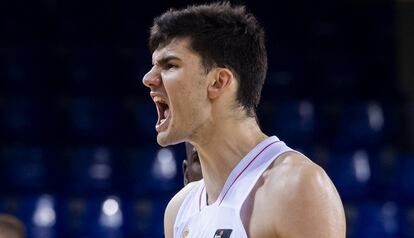 Tristan Vukcevic celebra una canasta en el clásico ante el Barça. ACBPHOTO