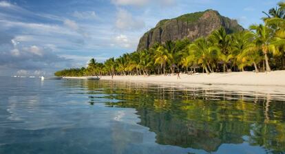 Playa en isla Mauricio. 