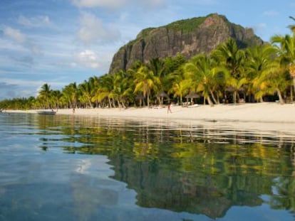 Playa en isla Mauricio.