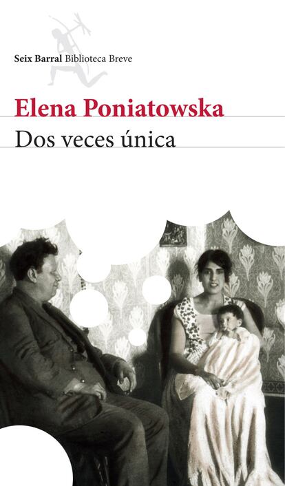 "Tal vez esta novela de Elena Poniatowska sea la más personal, la más apasionada por su protagonista, Lupe Marín, primera esposa del pintor Diego Rivera. Con la precisión de una relojera, nos acerca la mirada a ese México mítico que todavía vibra a través de sus leyendas, ese tiempo que, como lo dijo Enrique Florescano en su Memoria mexicana, se opone al relato histórico tradicional. De ahí que Poniatowska haya elegido una novela y un personaje que tiene de leyenda, de Prieta Mula, como la llamaba Diego Rivera por su piel morena, su porte alto y su portentoso carácter". Por PATRIZIA DE SOUZA