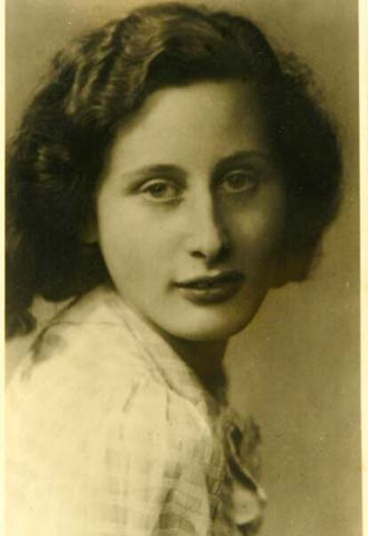 Helga Deen.