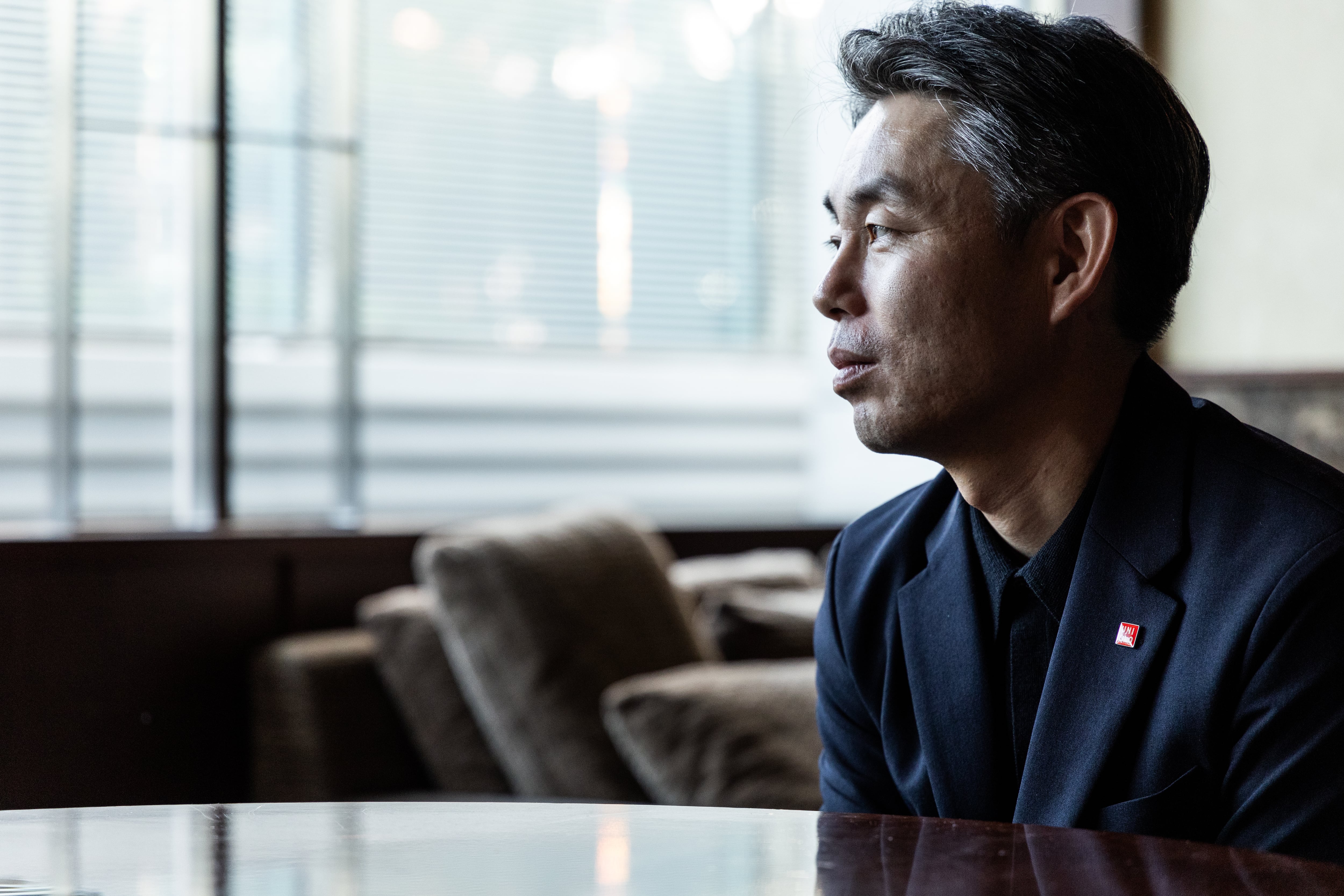 Koji Yanai, el directivo de Uniqlo que quiere ayudar a los desplazados a través del cine y la moda: “Es un problema global”