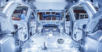 El interior de un Volkswagen Polo, que se fabrica en Navarra