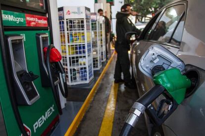 Una estaci&oacute;n de servicio Pemex en la Ciudad de M&eacute;xico.