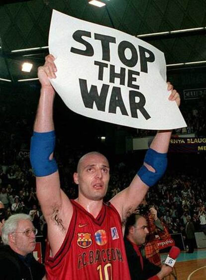 El serbio Djordjevic pide el fin de los bombardeos de la OTAN en 1999.