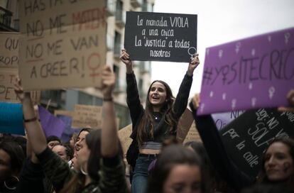 Manifestació estudiantil contra la sentència del cas de la Manada concentrada al centre de Barcelona, al maig passat.
