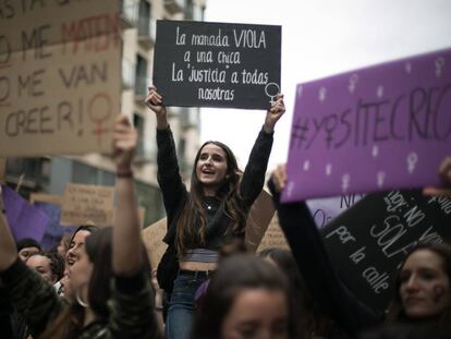 Manifestació estudiantil contra la sentència del cas de la Manada concentrada al centre de Barcelona, al maig passat.
