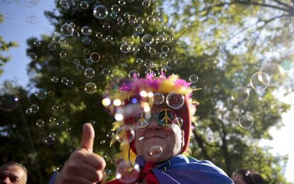 Emabiente en la marcha del Orgullo Gay por el centro de Madrid.