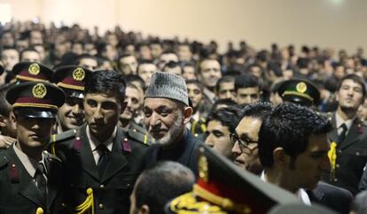 Hamid Karzai, tras una conferencia en la Academia Militar de Kabul, el pasado 16 de febrero.