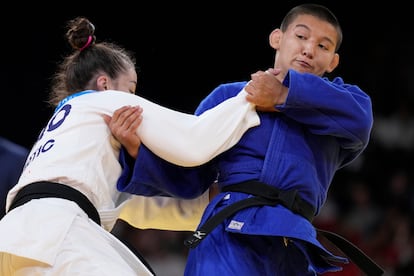 Ai Tsunoda, contra la croata Barbara Matic en el combate de cuartos de final.