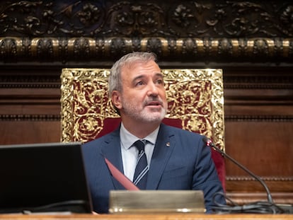 El alcalde de Barcelona, Jaume Collboni, durante el pleno del Ayuntamiento de Barcelona de este viernes.