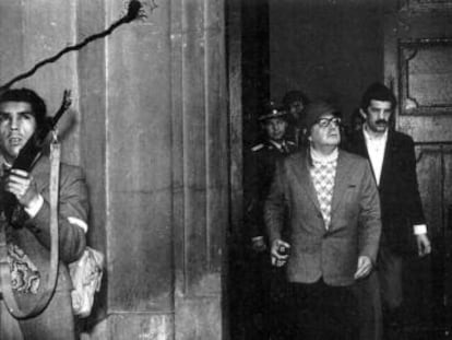 Última imagen del presidente Salvador Allende durante el golpe de Estado el 11 de septiembre de 1973.