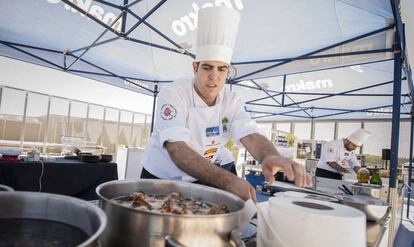 El chef Agustín Herrero, en la final del concurso celebrada el lunes en la terraza de Makro.