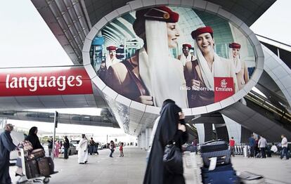 Sonría, está en el aeropuerto de Dubai y han puesto el aire acondicionado. En abril se anunció un plan para ampliar su capacidad en un 30%.