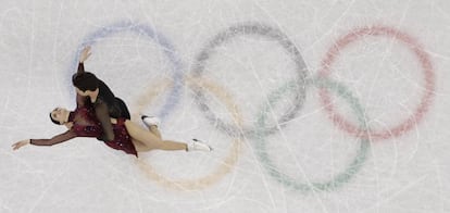 Tessa Virtue e Scott Moir, do Canadá, durante sua apresentação em estilo livre de patinação artística, neste 12 de fevereiro de 2018.