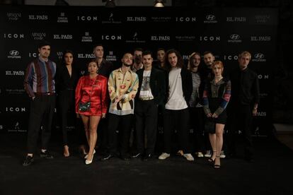 El artista C. Tangana (en el centro, con una camisa de Marilyn Monroe), este miércoles en la gala de los V Premios ICON, en Madrid.