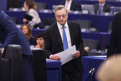 El expresidente del Banco Central Europeo, Mario Draghi, en el Parlamento Europeo cuando presentó su informe para impulsar la economía europea a los eurodiputados.