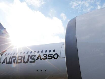 Airbus A350 con motor de Rolls Royce en la sede de Airbus en Toulouse (Francia). 