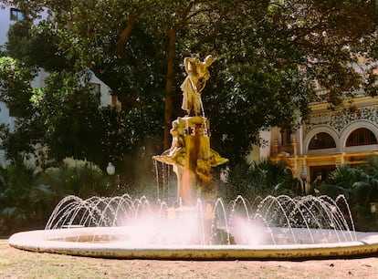 3. Alicante: Plaza de Gabriel Miró o de Correos.