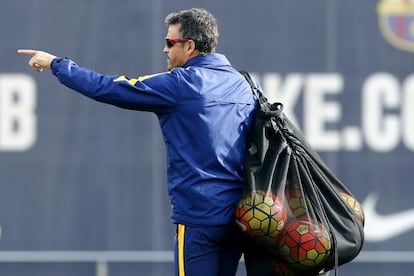 Luis Enrique, durant l'entrenament a la Ciutat Esportiva Joan Gamper.